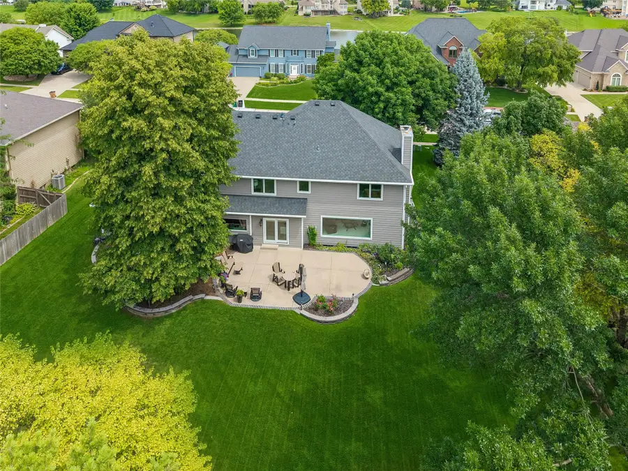 14006 S Shore Drive, Clive, IA 50325 - #2
