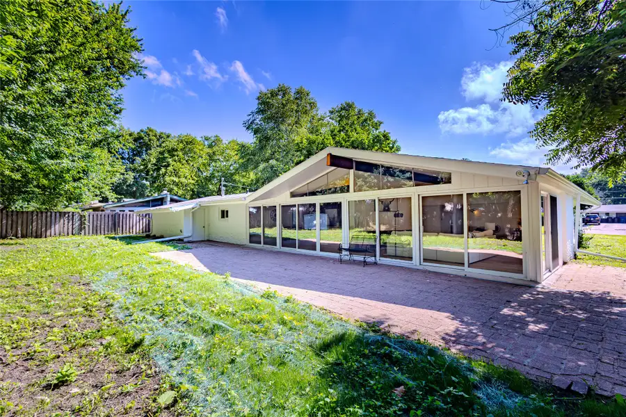 4700 SW 15th Street, Des Moines, IA 50315 - #3