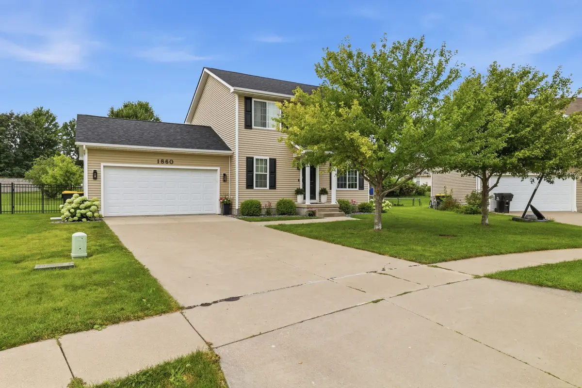 1860 SE Ashton Court, Waukee, IA 50263 - #1