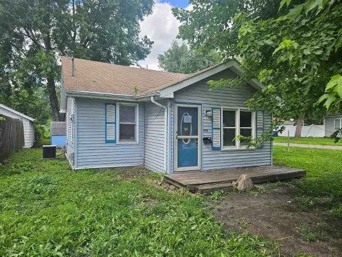 2950 Mahaska Avenue, Des Moines, IA 50317 - #1
