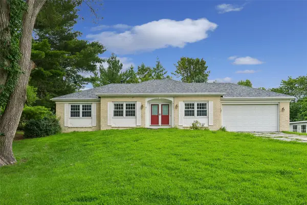 6851 NW 54th Court, Johnston, IA 50131
