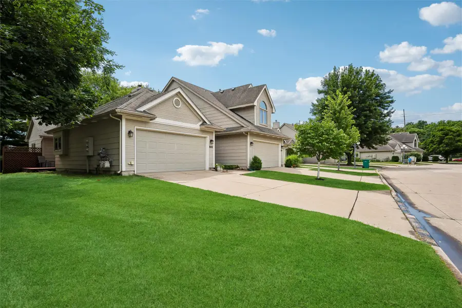 3305 Ep True Parkway #503, West Des Moines, IA 50265 - #2