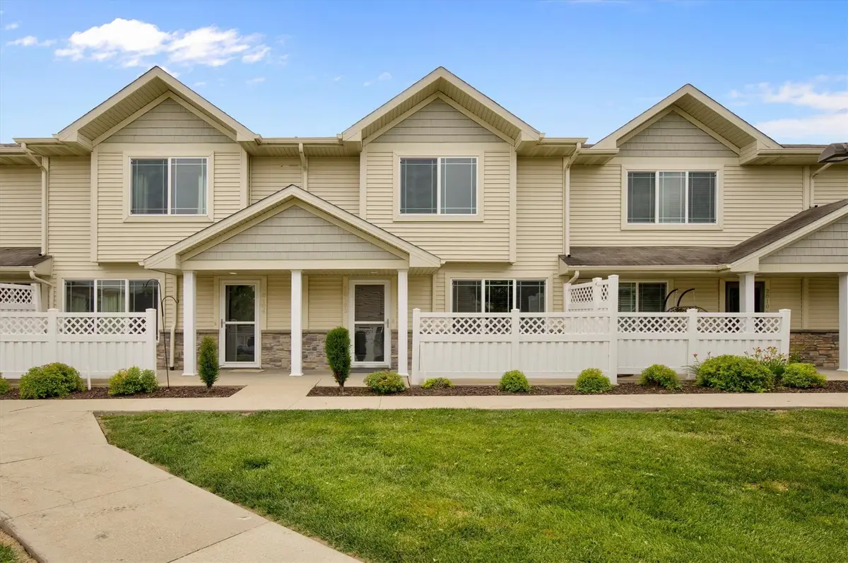 8601 Westown Parkway #28105, West Des Moines, IA 50266 - #1