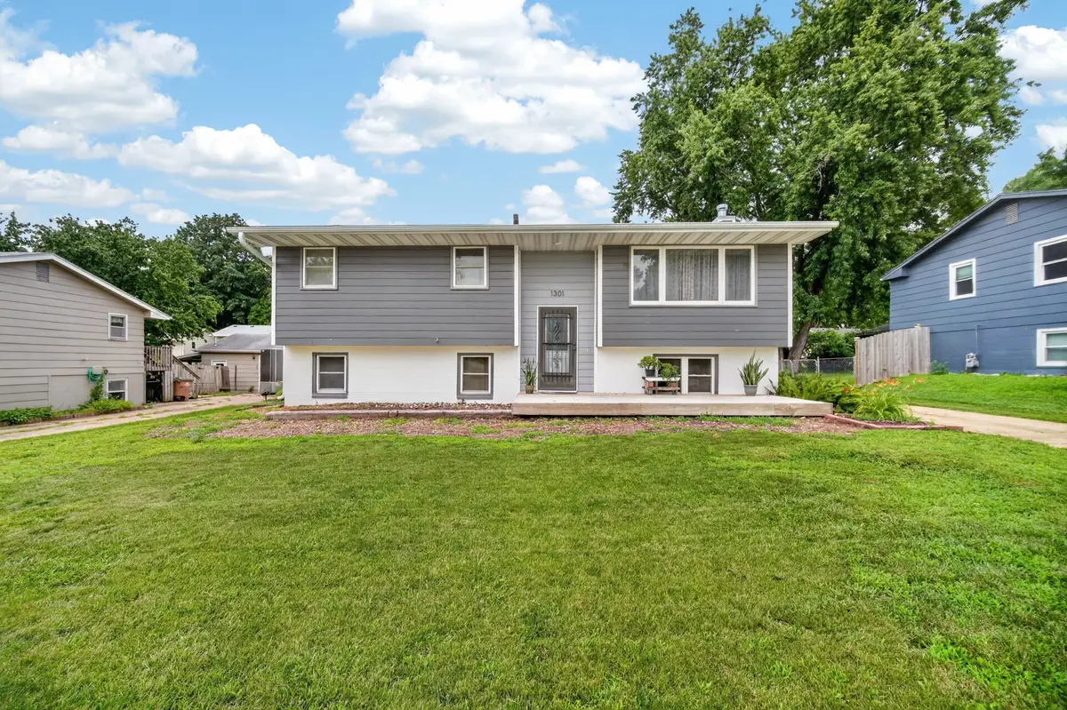 1301 Meadow Drive, Norwalk, IA 50211 - #1