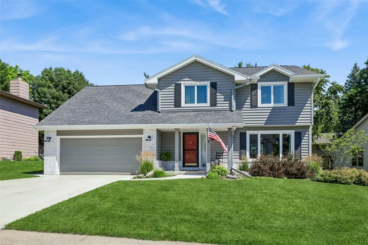 9617 Tanglewood Drive, Urbandale, IA 50322 - #1