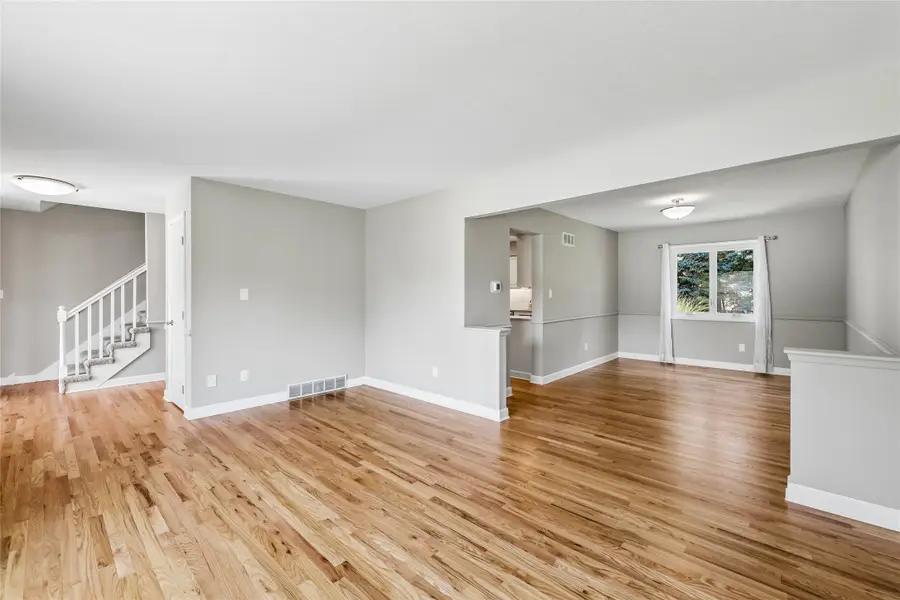 9617 Tanglewood Drive, Urbandale, IA 50322 - #3