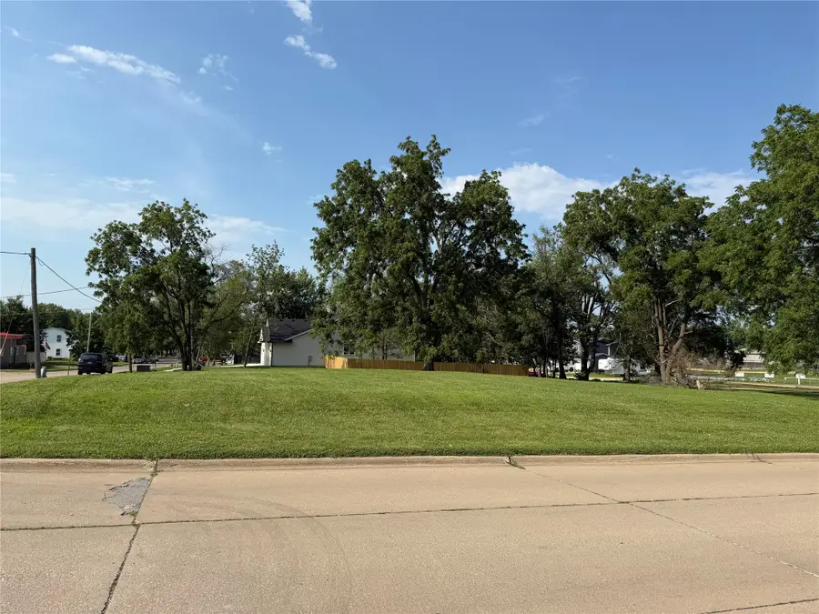 325 College Street, Boone, IA 50036 - #2