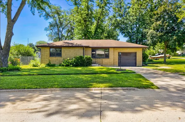 1519 Horse N Buggy Drive, Adel, IA 50003