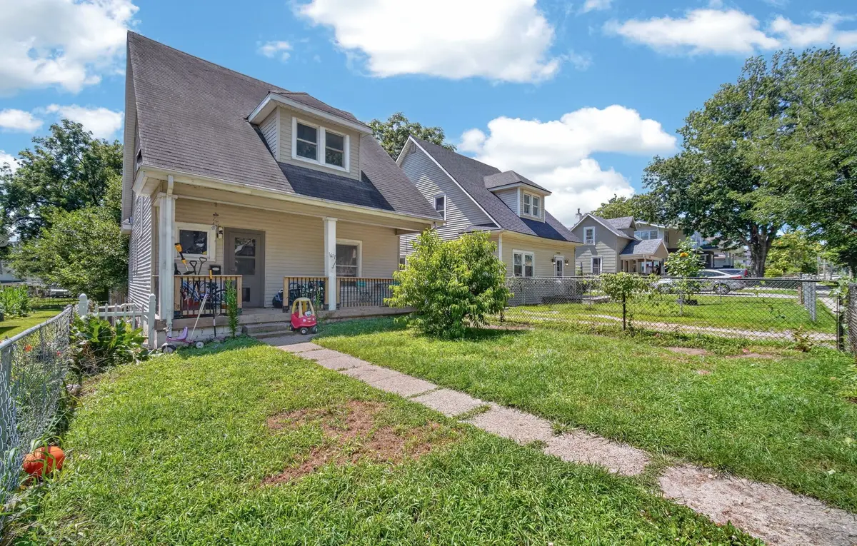 1617 E Walnut Street, Des Moines, IA 50316 - #1