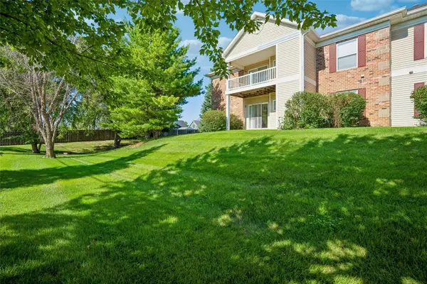 2156 NW 156th Street #7, Clive, IA 50325