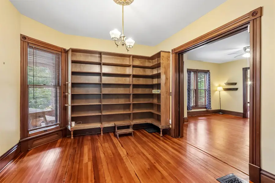 680 18th Street, Des Moines, IA 50314 - #2