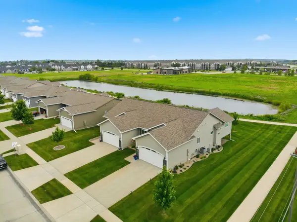 2404 3rd Avenue Se, Altoona, IA 50009