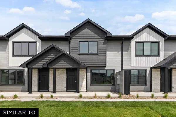 612 NE Hart Lane, Ankeny, IA 50021