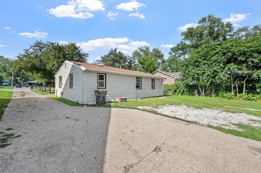 607 Cummins Road, Des Moines, IA 50315 - #2