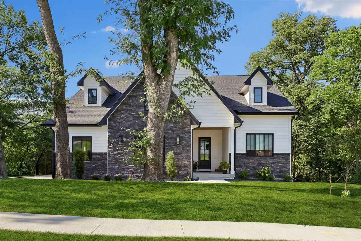 10415 Thorne Drive, West Des Moines, IA 50266 - #1
