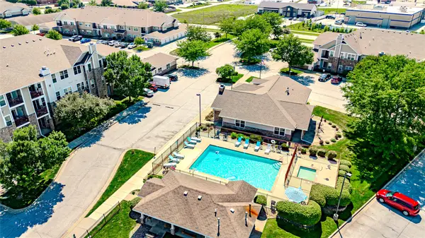 1331 SE University Avenue #302, Waukee, IA 50263