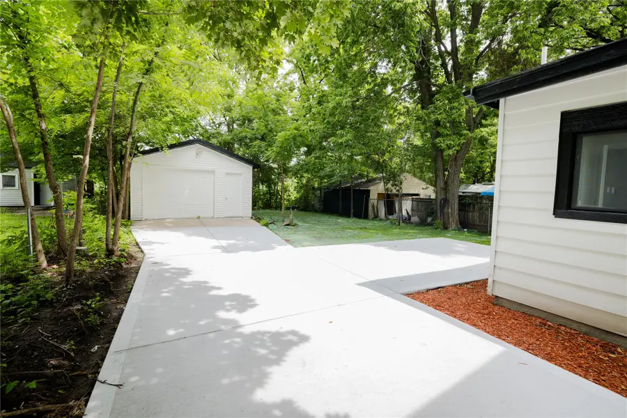 3402 Arthur Avenue, Des Moines, IA 50317 - #3