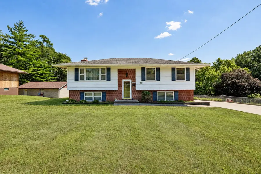 341 E Rose Avenue, Des Moines, IA 50315 - #3
