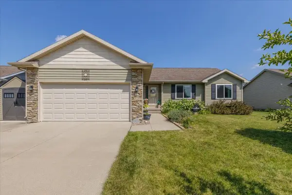 217 NW Abbie Drive, Ankeny, IA 50023
