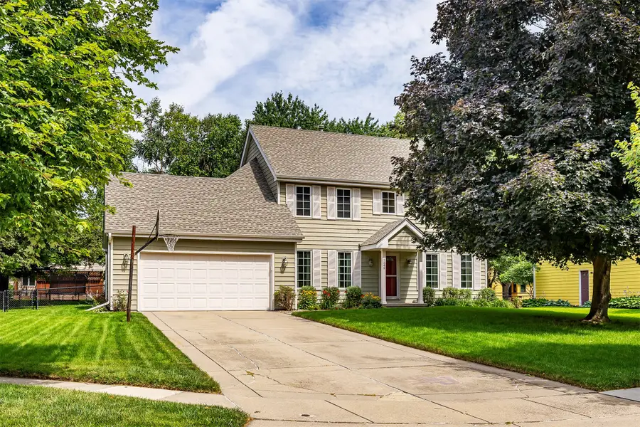 5849 Brentwood Circle, Johnston, IA 50131 - #2