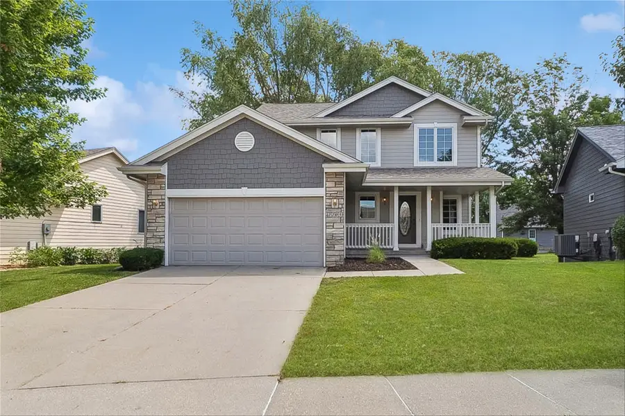 2205 Country Cove Lane, Altoona, IA 50009 - #2