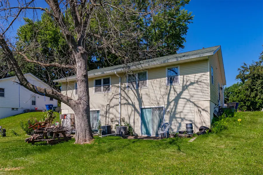 4025/4027 79th Street, Urbandale, IA 50322 - #3