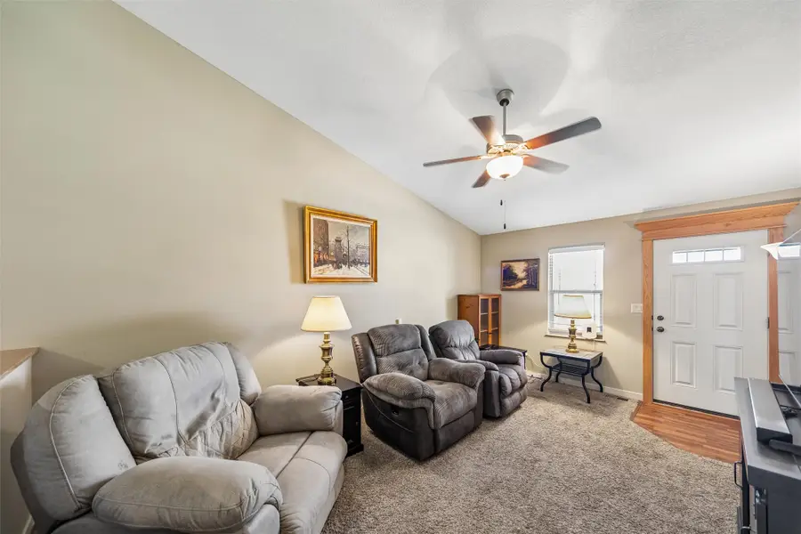 5789 NW 50th Street, Johnston, IA 50131 - #2