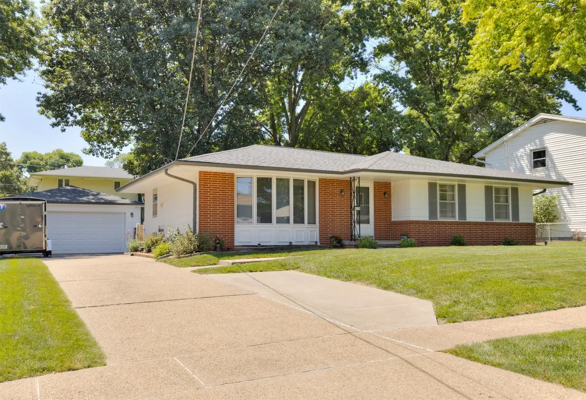 4116 74th Street, Urbandale, IA 50322 - #1