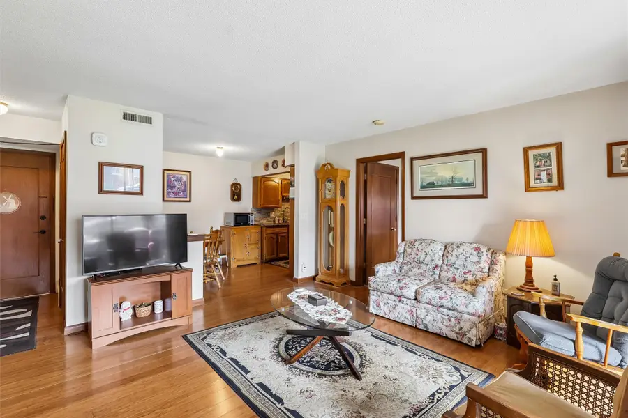 1900 50th Street #2, Des Moines, IA 50310 - #3