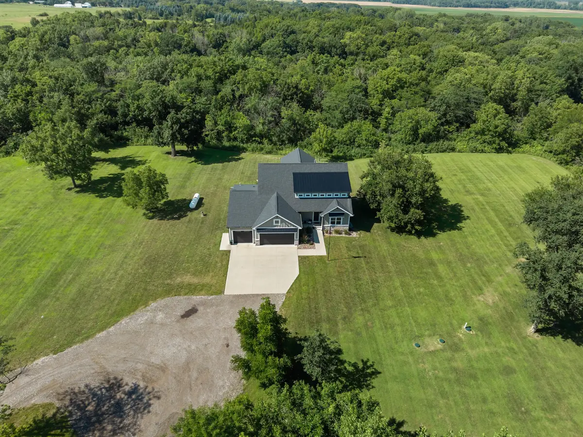 8656 NE 102nd Avenue, Bondurant, IA 50035 - #1
