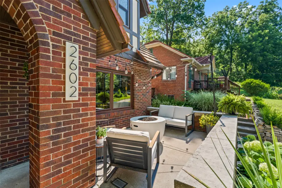 2602 Lincoln Avenue, Des Moines, IA 50310 - #3
