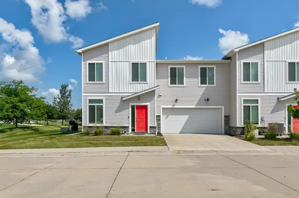 831 NE Bowman Drive, Waukee, IA 50263