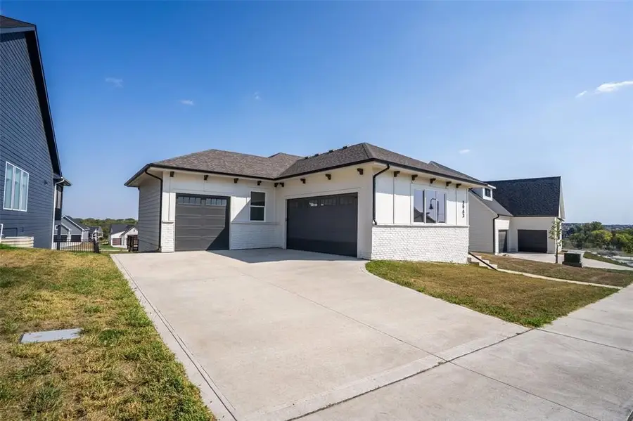 3963 Westgate Parkway, Clive, IA 50325 - #2