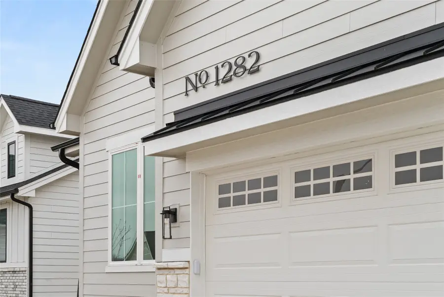 1282 S 92nd Street, West Des Moines, IA 50266 - #2