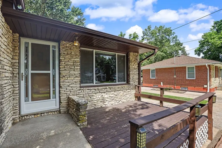 5936 SW 2nd Street, Des Moines, IA 50315 - #2