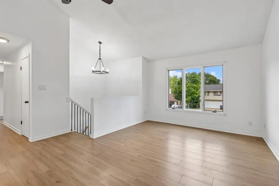 817 E Hackley Avenue, Des Moines, IA 50315 - #2