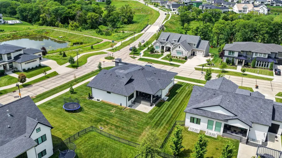 3679 Westgate Parkway, Clive, IA 50325 - #2