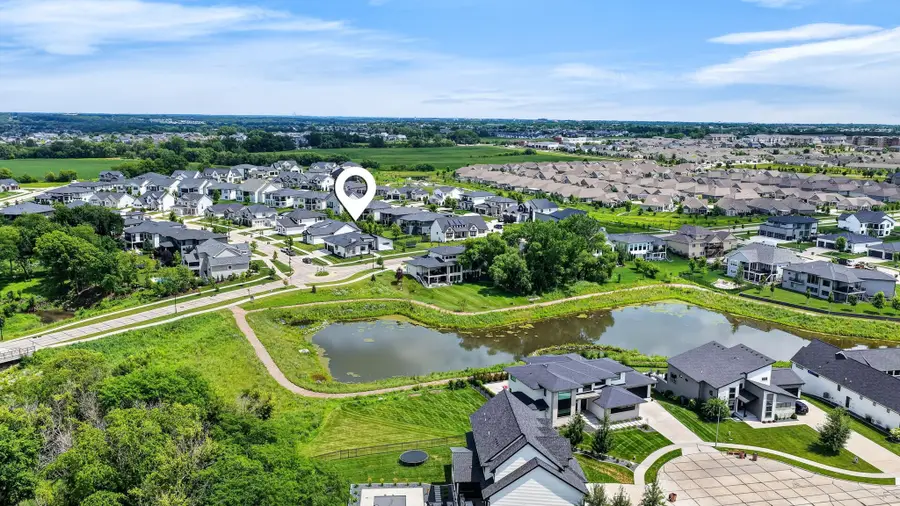 3679 Westgate Parkway, Clive, IA 50325 - #3