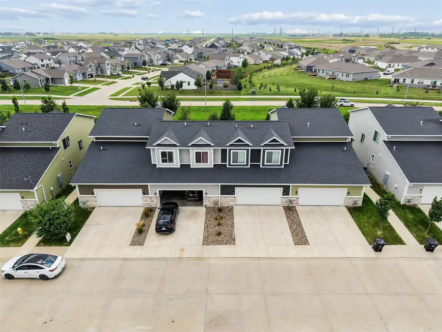 505 10th Street, Waukee, IA 50263 - #3