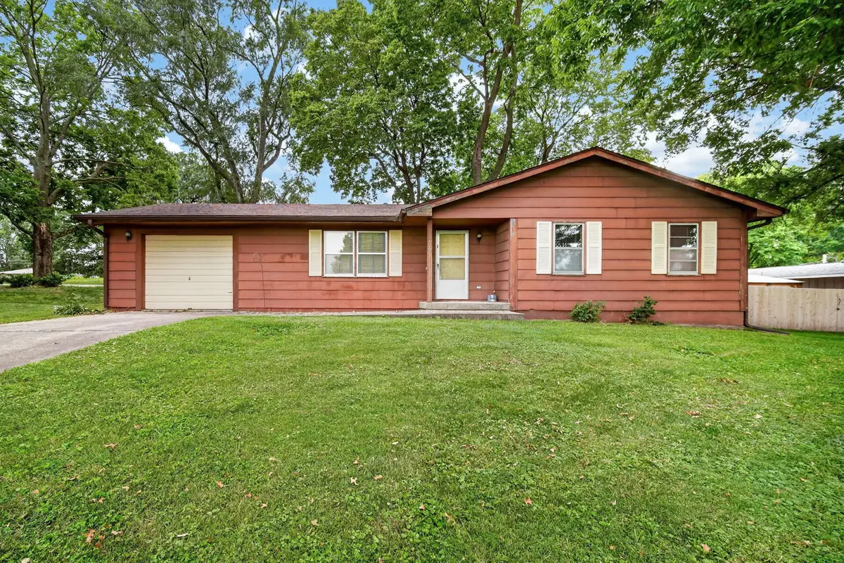 222 Park Street, Carlisle, IA 50047 - #1