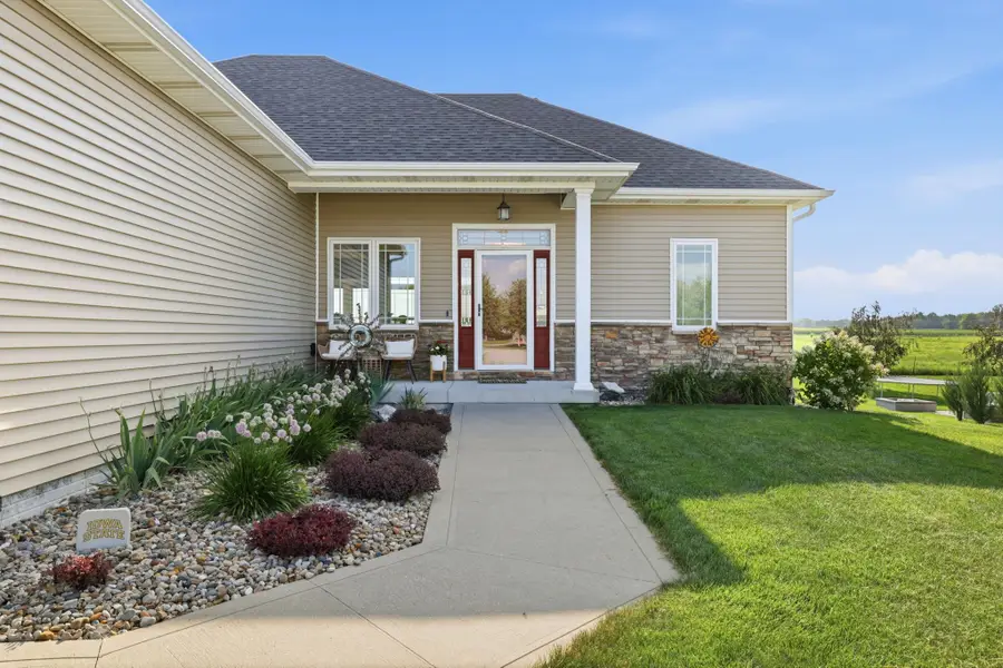 3401 Red Fox Road, Ames, IA 50014 - #2