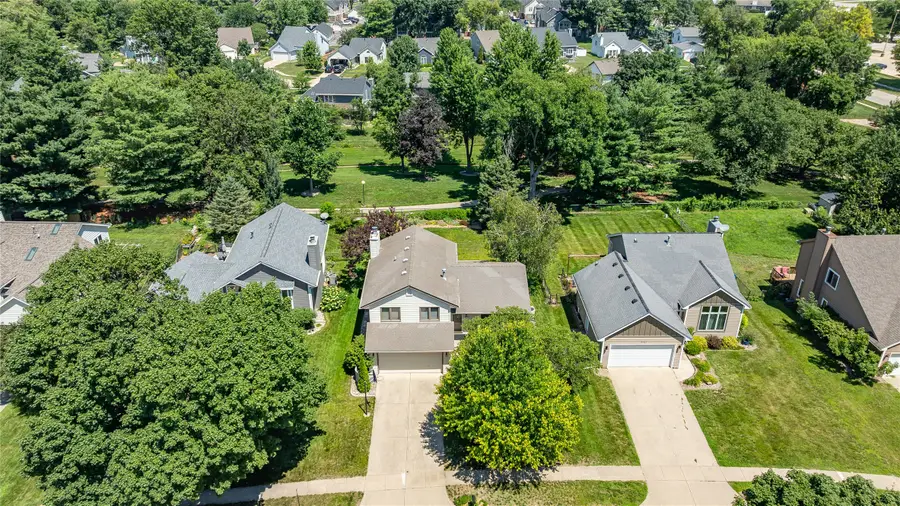 5935 Ashland Place, Johnston, IA 50131 - #3