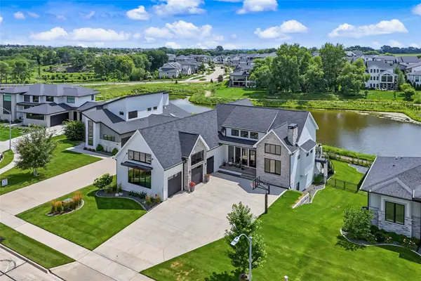 3653 NW 177th Court, Clive, IA 50325