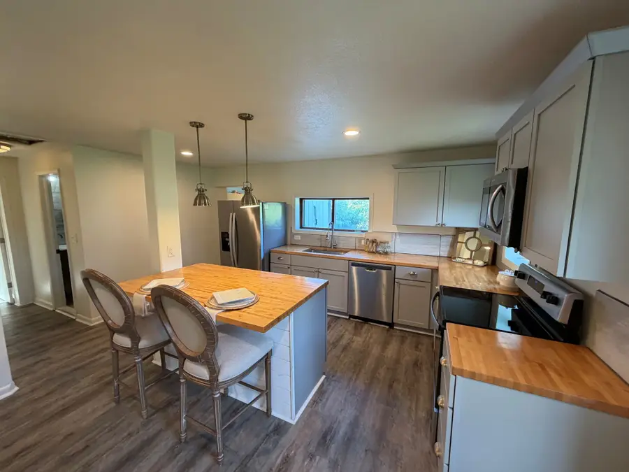 4245 NW 11th Street, Des Moines, IA 50313 - #3