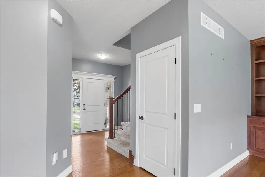 6614 Cheldon Court, Johnston, IA 50131 - #2