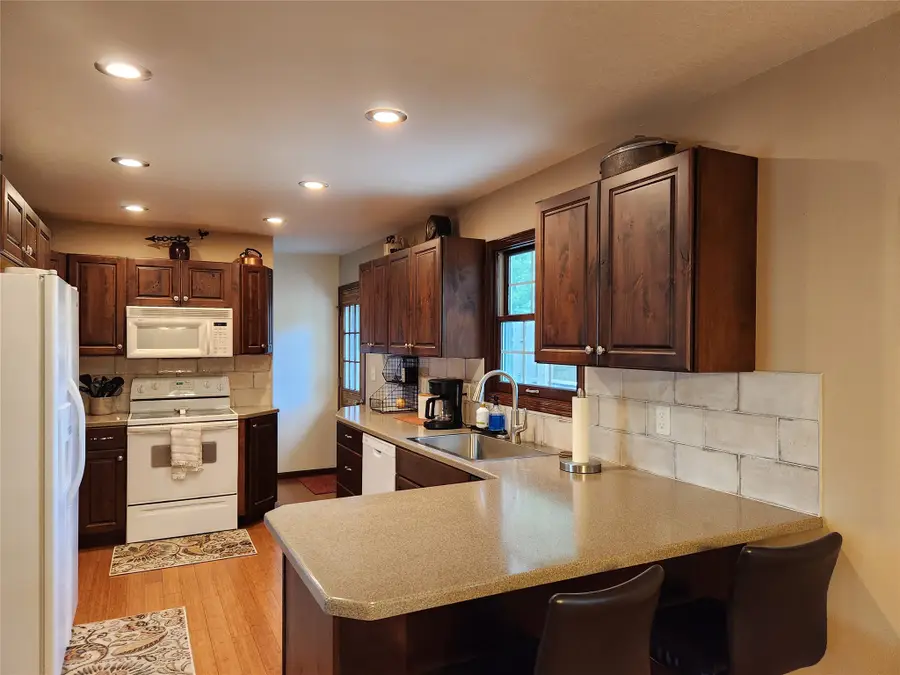 1606 Green Street, Oskaloosa, IA 52577 - #3