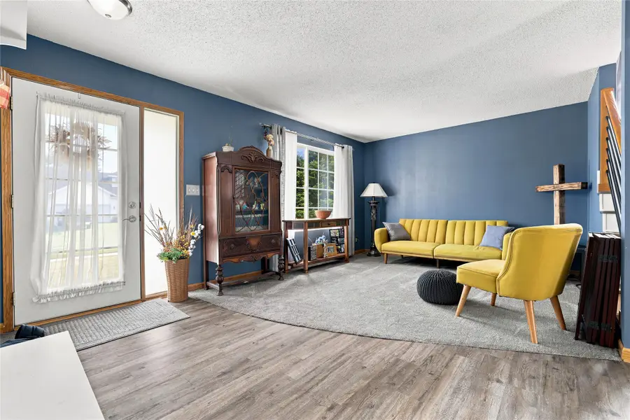 703 15th Street Se, Altoona, IA 50009 - #3