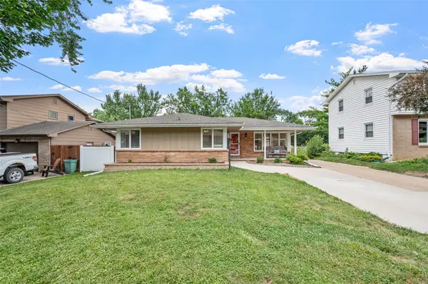 6419 Franklin Avenue, Windsor Heights, IA 50324