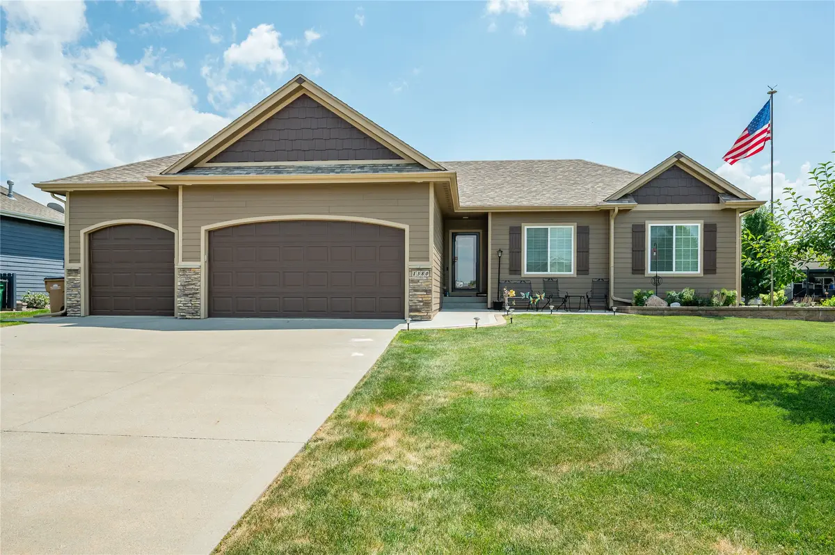 1380 E Pine Ridge Drive, Polk City, IA 50226 - #1