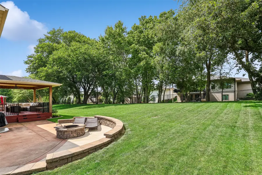 14405 Hickory Drive, Urbandale, IA 50323 - #3